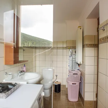 Garbis Garden View Apartment Valsamata