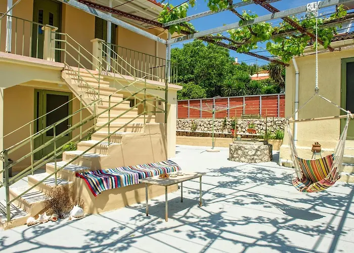 Διαμέρισμα Garbis Garden View *