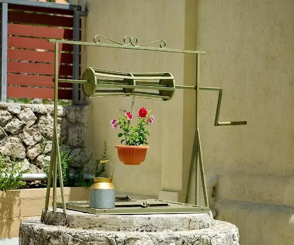 Garbis Garden View Βαλσαμάτα